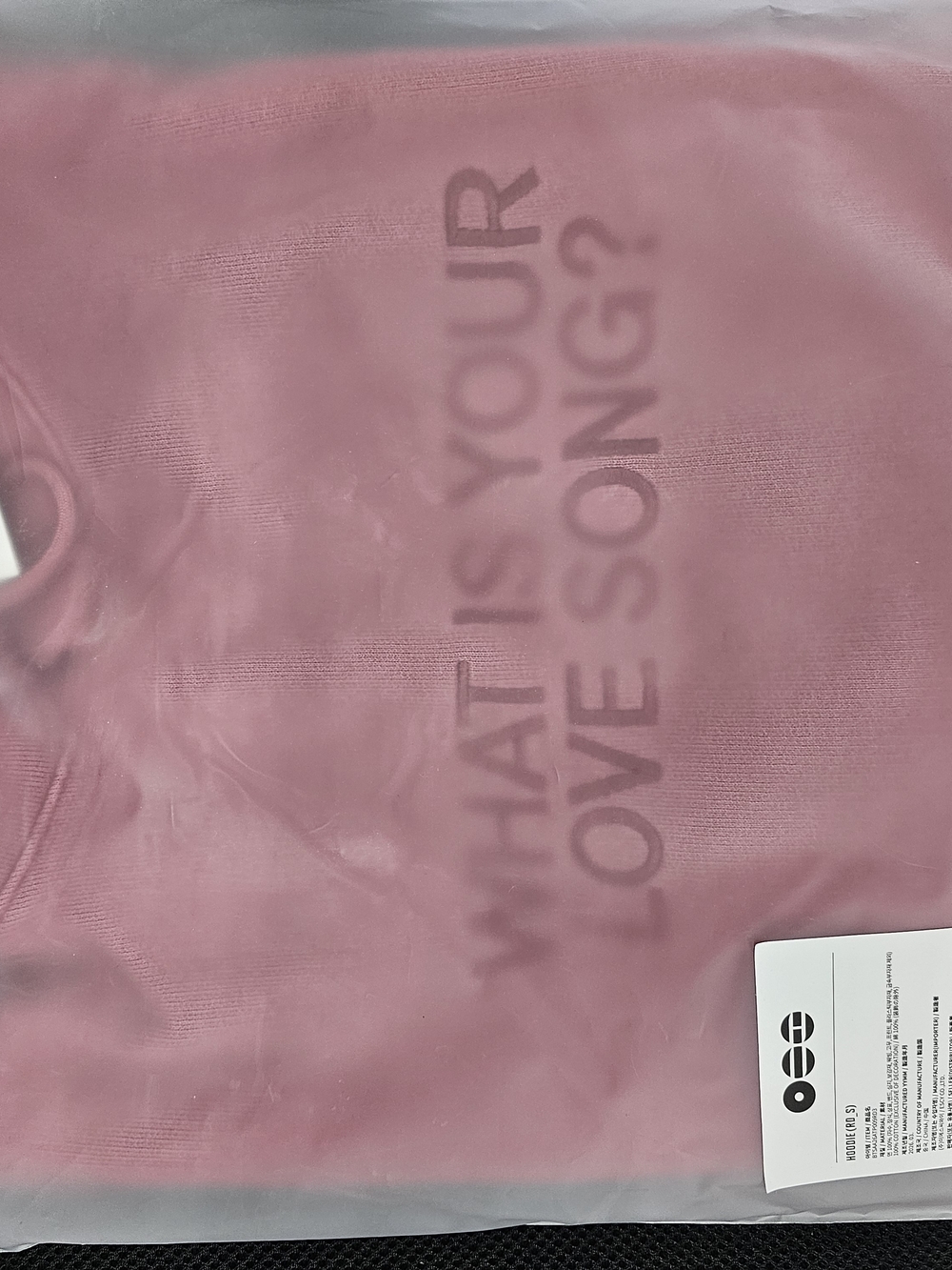 BTS Hoodie "WHAT IS YOUR LOVE SONG?" -